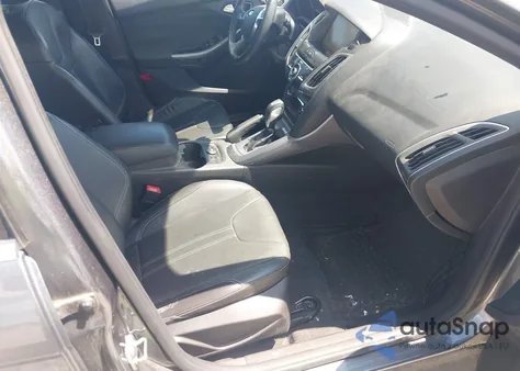 2014 Ford Focus Titanium from USA, damaged, VIN 1FADP3N26EL417577